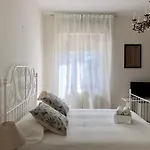 Alojamento de Acomodação e Pequeno-almoço A Casa Di Tati Civitanova Marche
